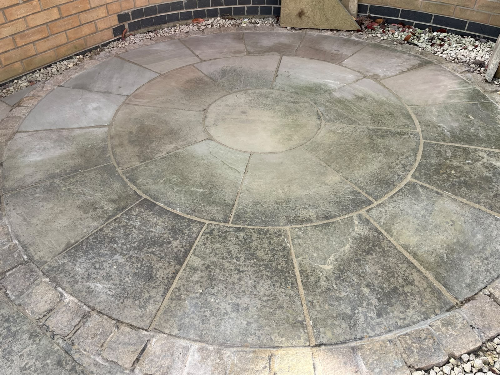 Circular patio cleaning
